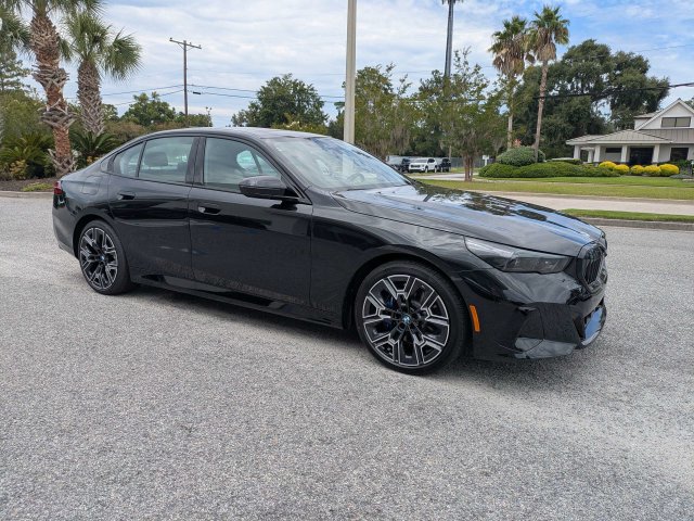 New 2027 BMW 530i xDrive w/ M Sport Package AWD/4WD image 3