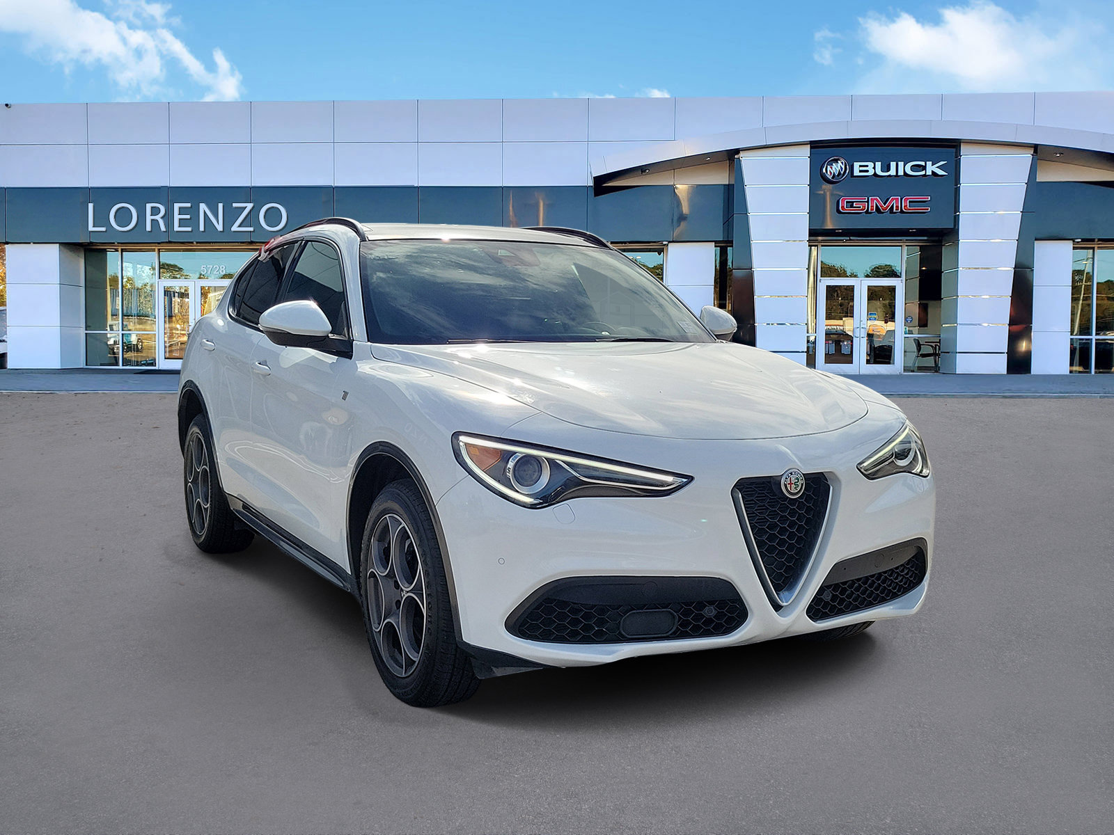 Used 2023 Alfa Romeo Stelvio Ti w/ Active Assist Plus Package AWD/4WD image 3
