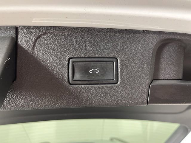 Used 2023 Volkswagen Atlas SE image 54