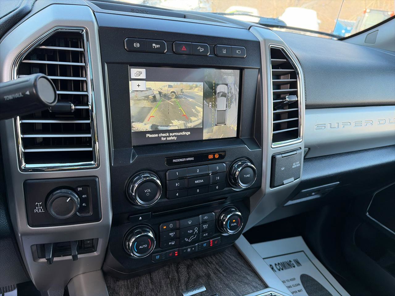 Used 2017 Ford F350 Lariat w/ Lariat Ultimate Package image 11