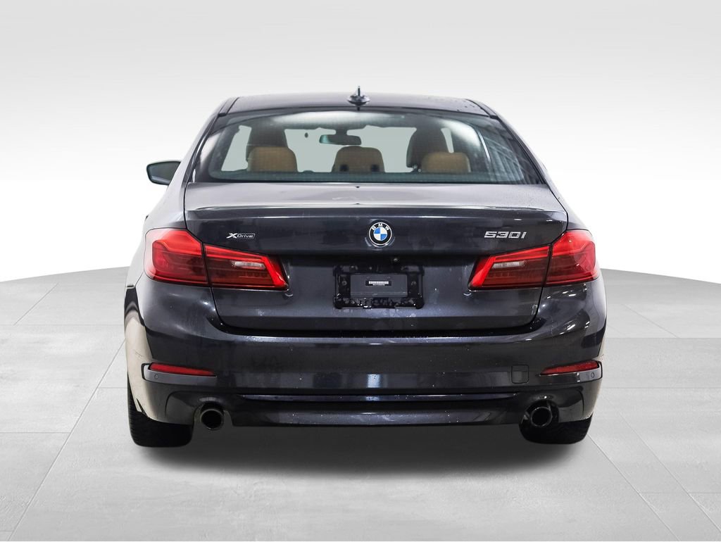 Used 2019 BMW 530i xDrive w/ Convenience Package image 4