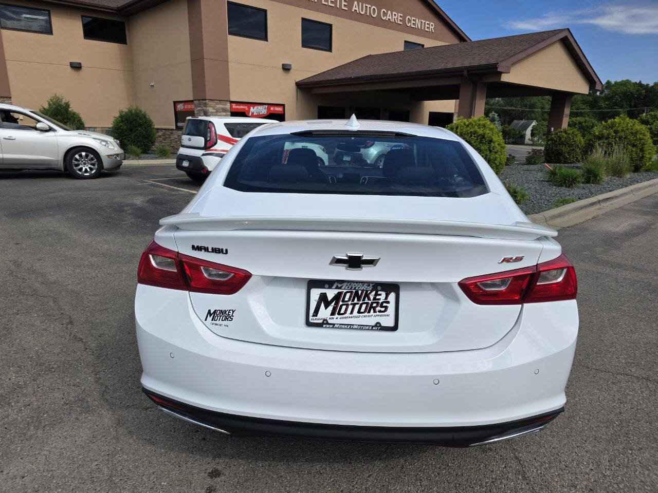 Used 2025 Chevrolet Malibu RS FWD image 8