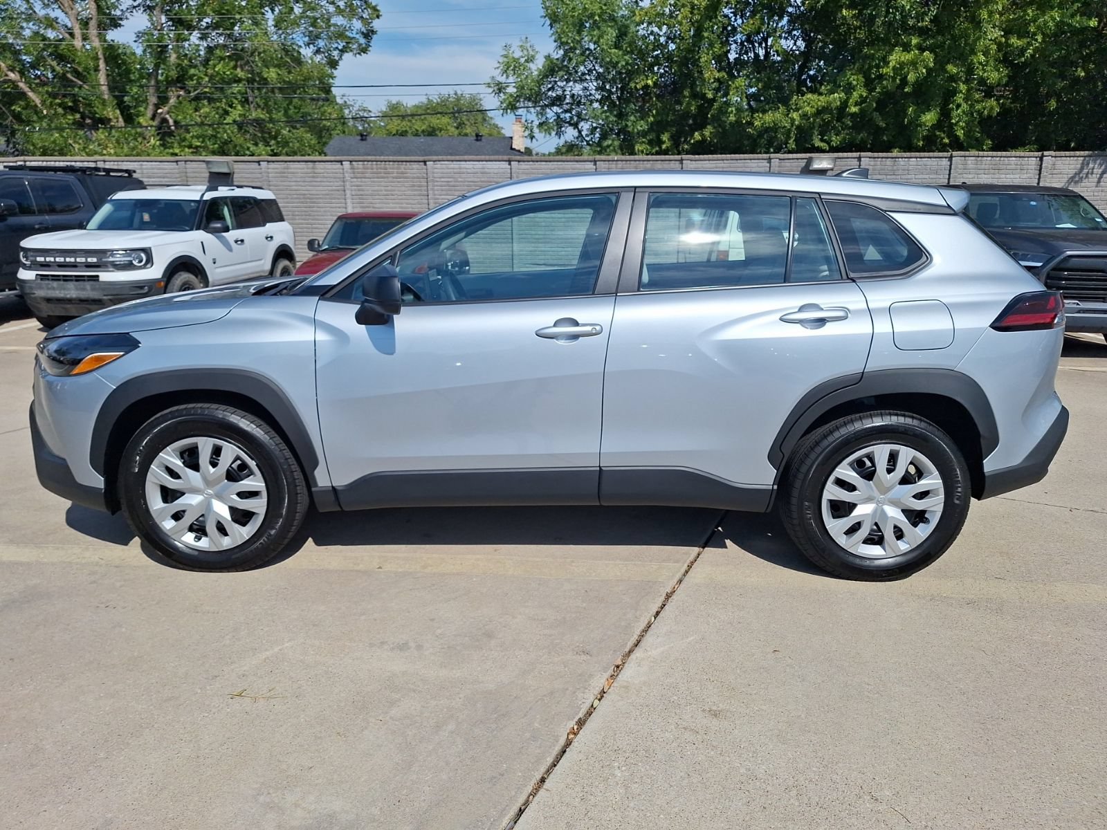 Used 2026 Toyota Corolla Cross L FWD image 3