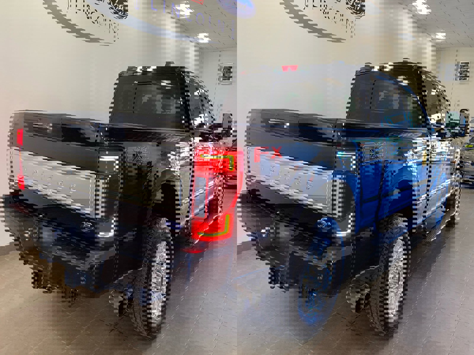 Used 2020 Ford F350 Limited w/ FX4 Off-Road Package image 7