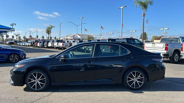 Used 2023 Toyota Camry SE image 7