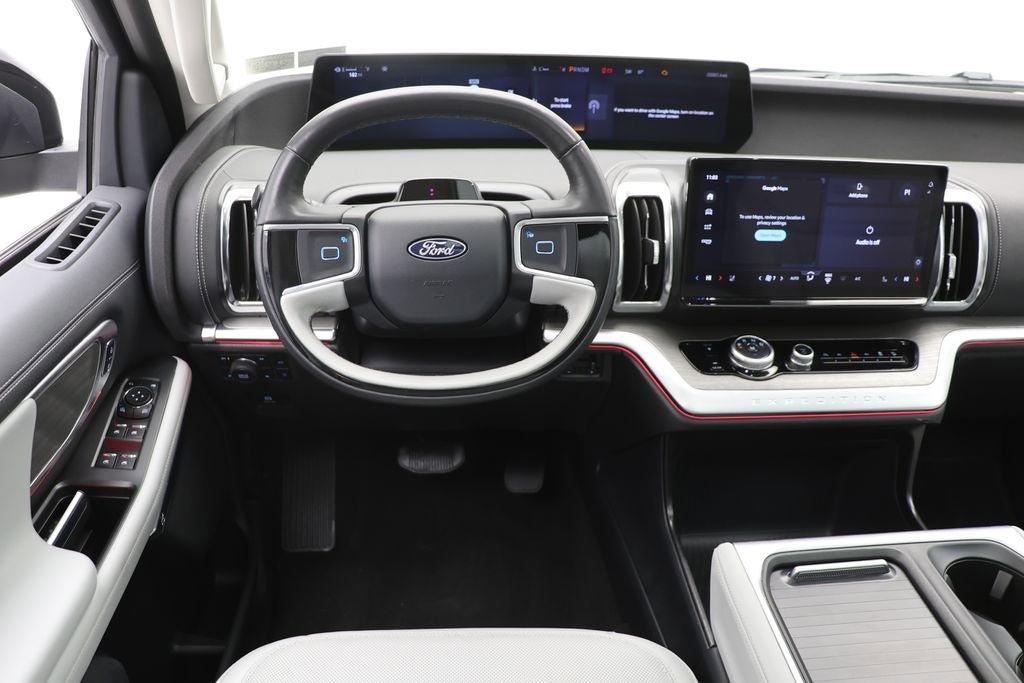 Used 2025 Ford Expedition Platinum image 13