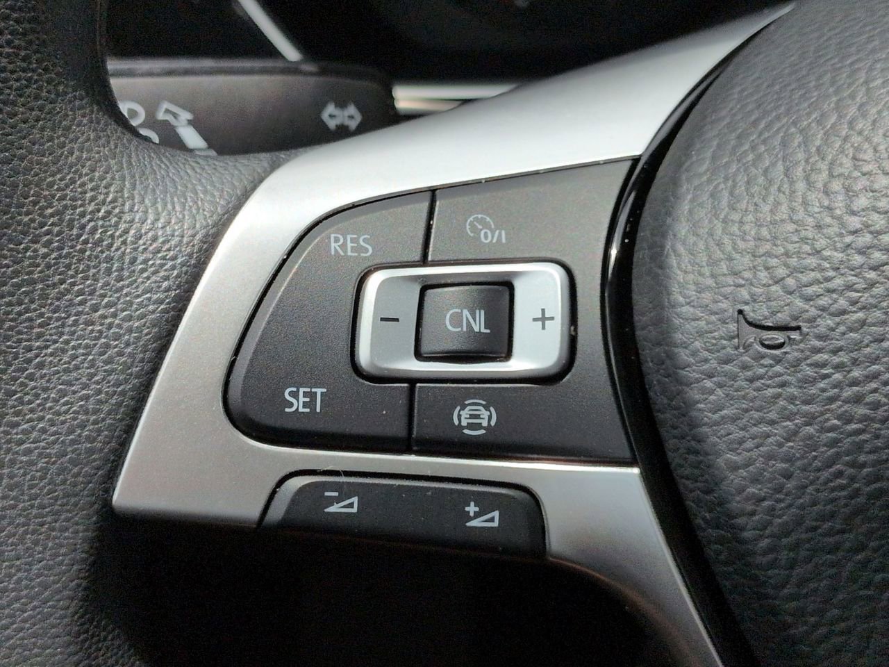 Used 2019 Volkswagen Jetta S w/ Driver Assistance Package FWD image 22