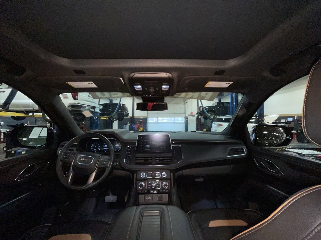 Used 2024 GMC Yukon XL AT4 w/ AT4 Premium Plus Package image 27