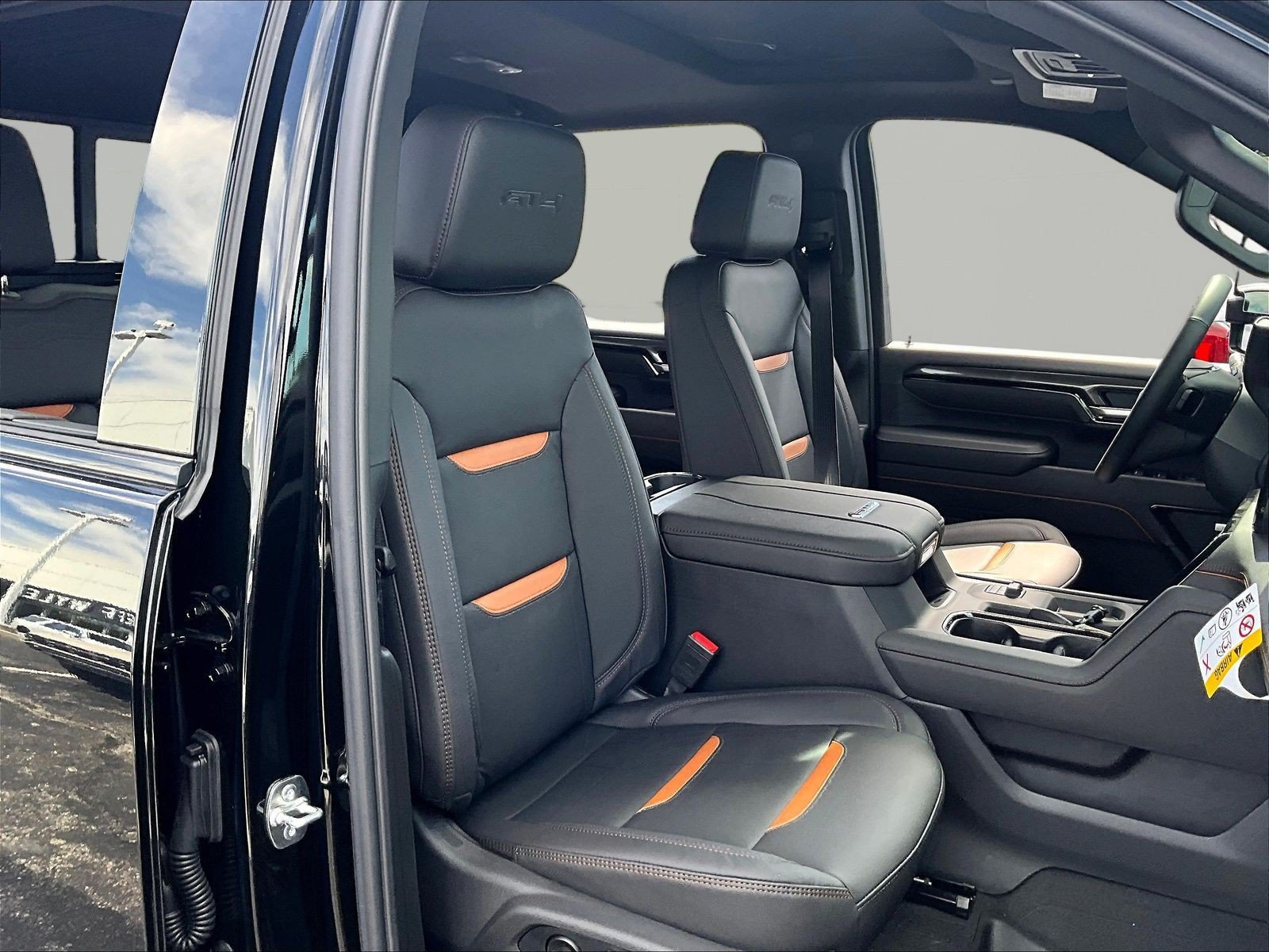 New 2026 GMC Sierra 3500 AT4 w/ AT4 Premium Plus Package AWD/4WD image 19