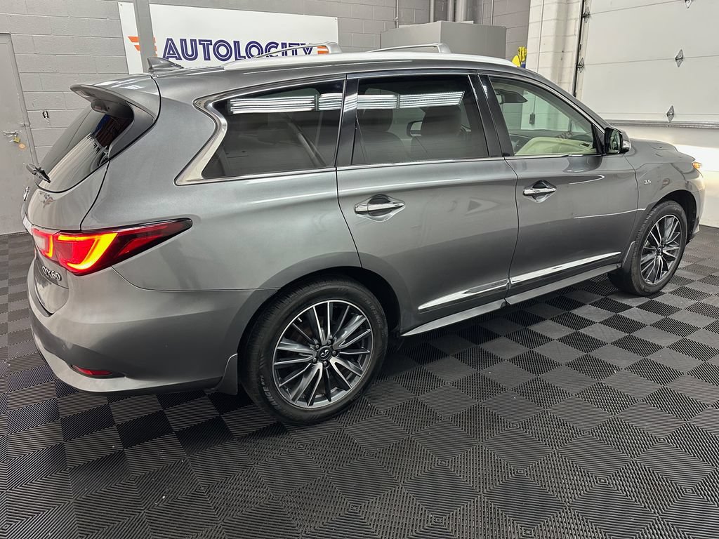 Used 2018 INFINITI QX60 Luxe w/ Deluxe Technology Package AWD/4WD image 11