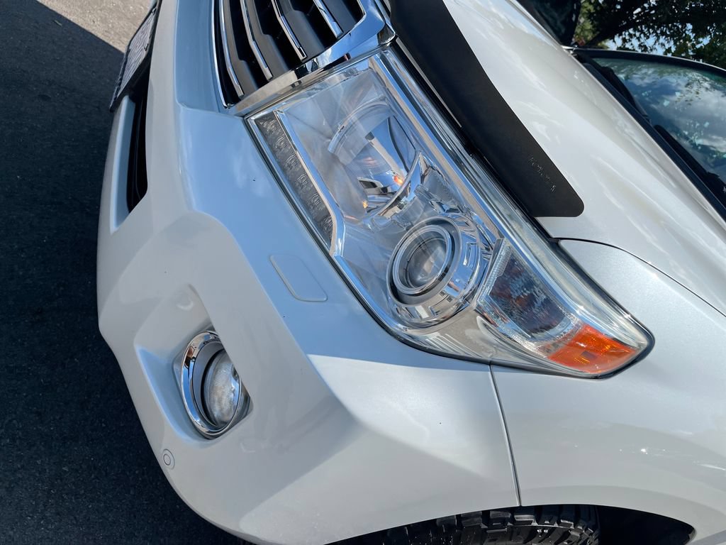 Used 2015 Toyota Land Cruiser AWD/4WD image 34