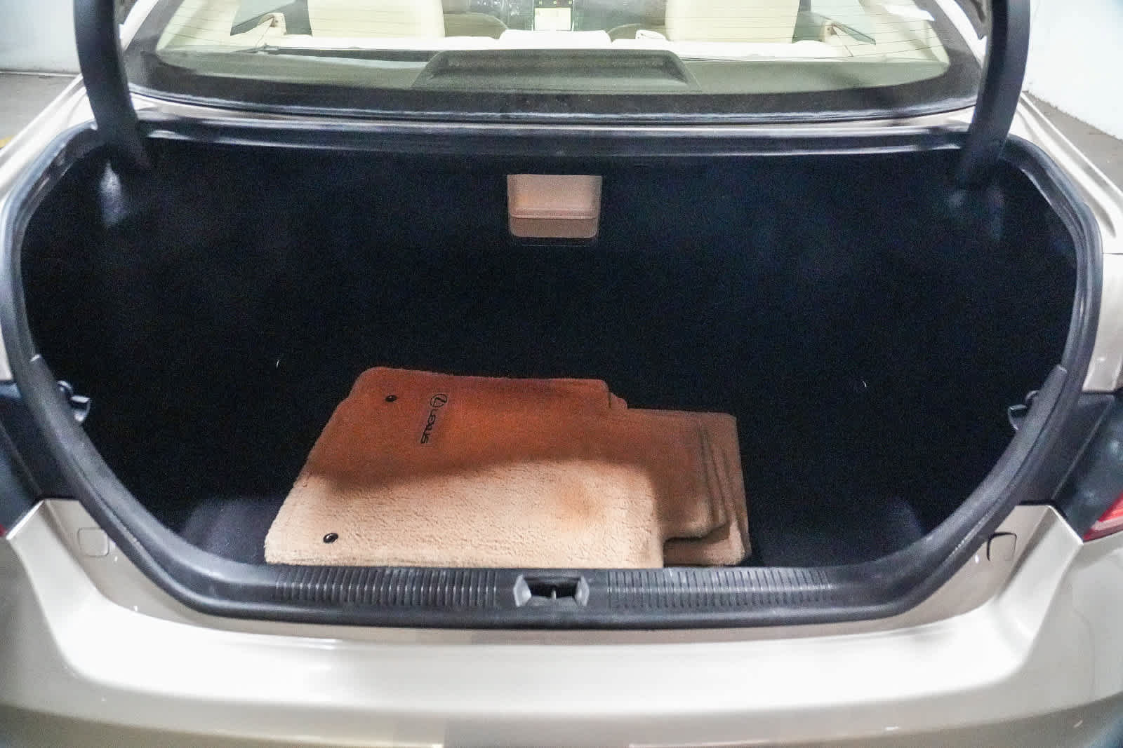 Used 2012 Lexus ES 350 FWD image 27