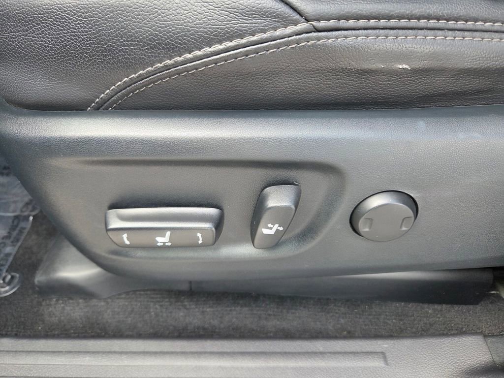 Used 2023 Toyota 4Runner Limited image 5