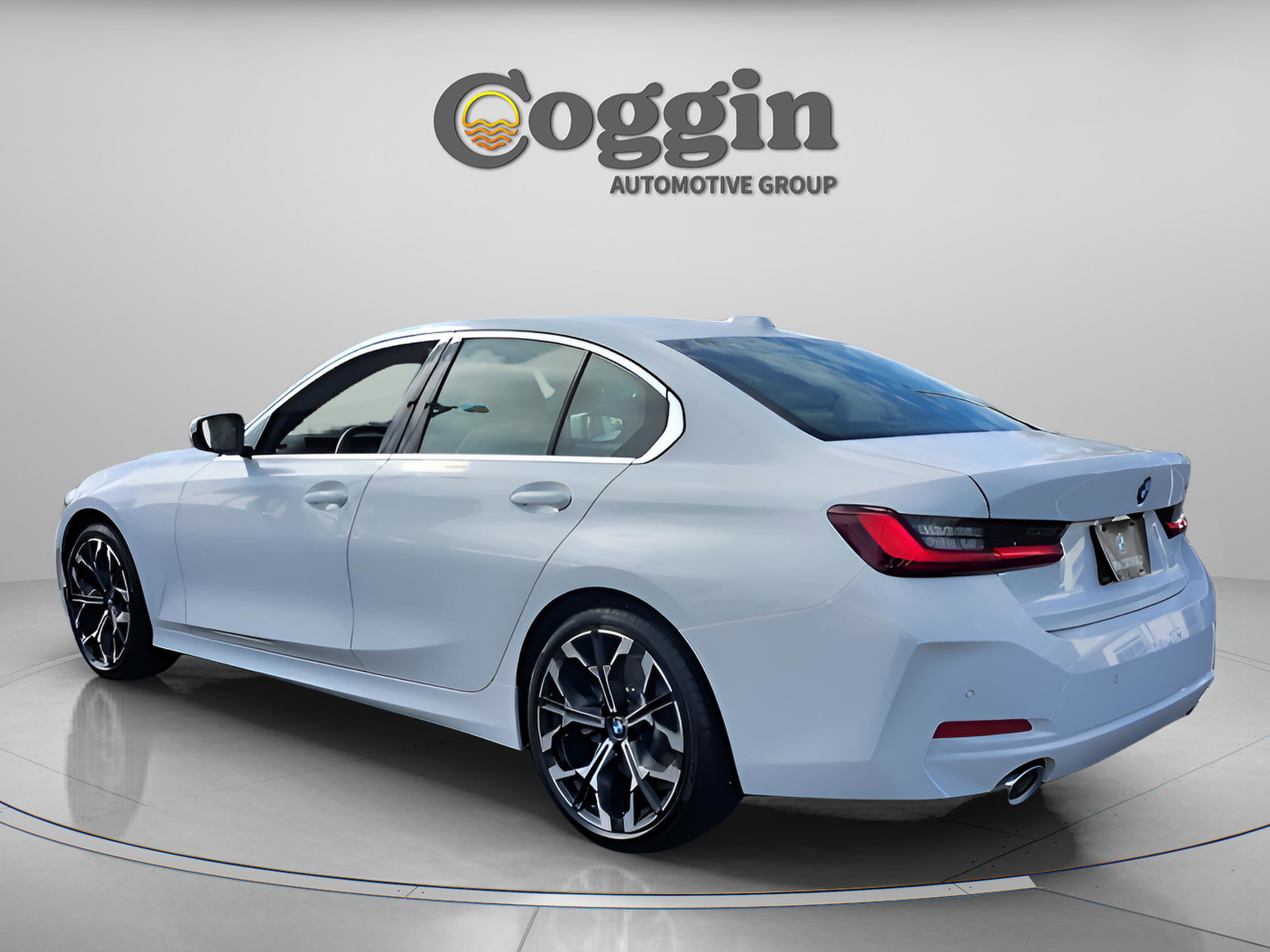 Certified 2025 BMW 330i Sedan w/ Premium Package image 3