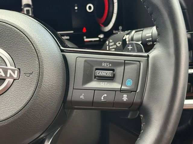 Used 2023 Nissan Pathfinder Platinum AWD/4WD image 11