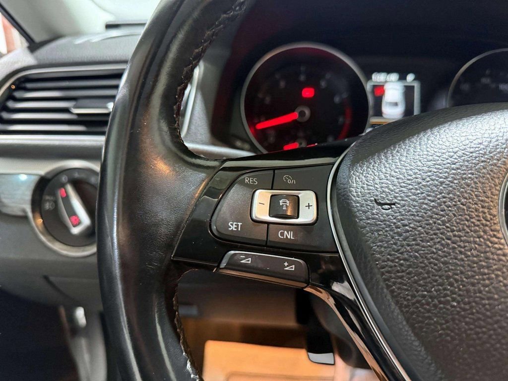 Used 2017 Volkswagen Passat 1.8T SE FWD image 9