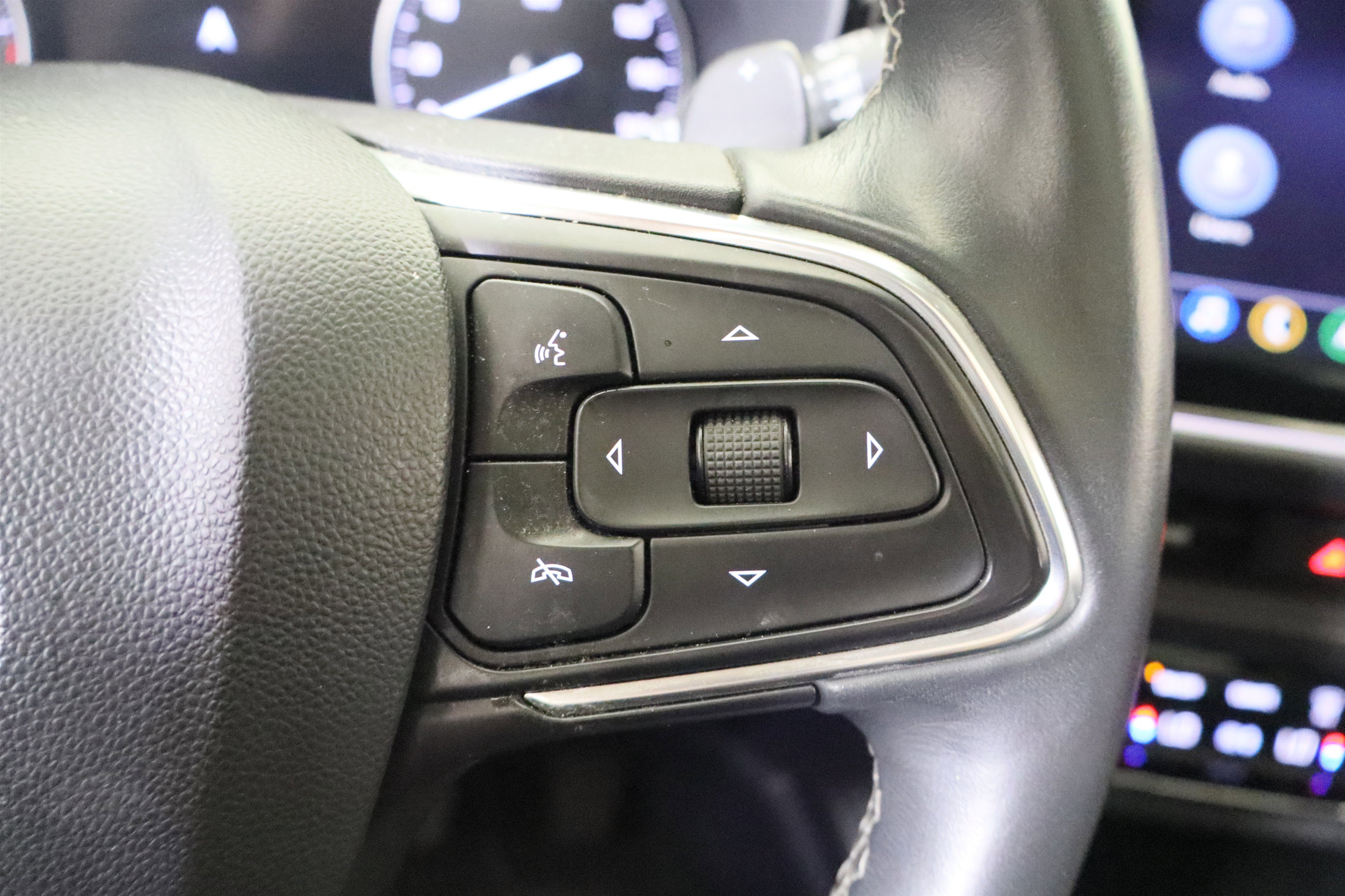 Used 2021 Buick Envision Avenir image 29