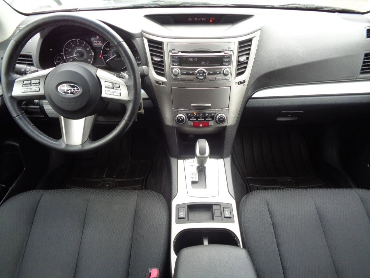 Used 2010 Subaru Outback 2.5i Premium image 27