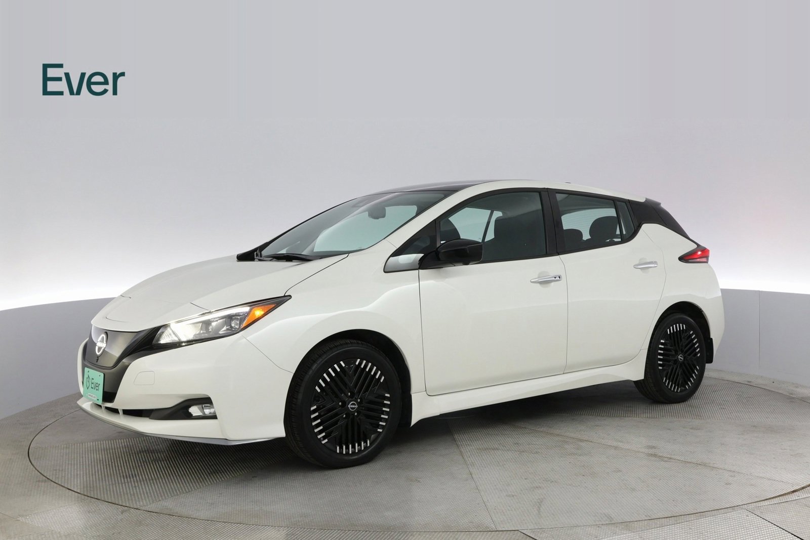Used 2024 Nissan Leaf SV Plus image 15