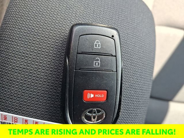 Certified 2024 Toyota Corolla Cross LE w/ Moonroof Package image 15