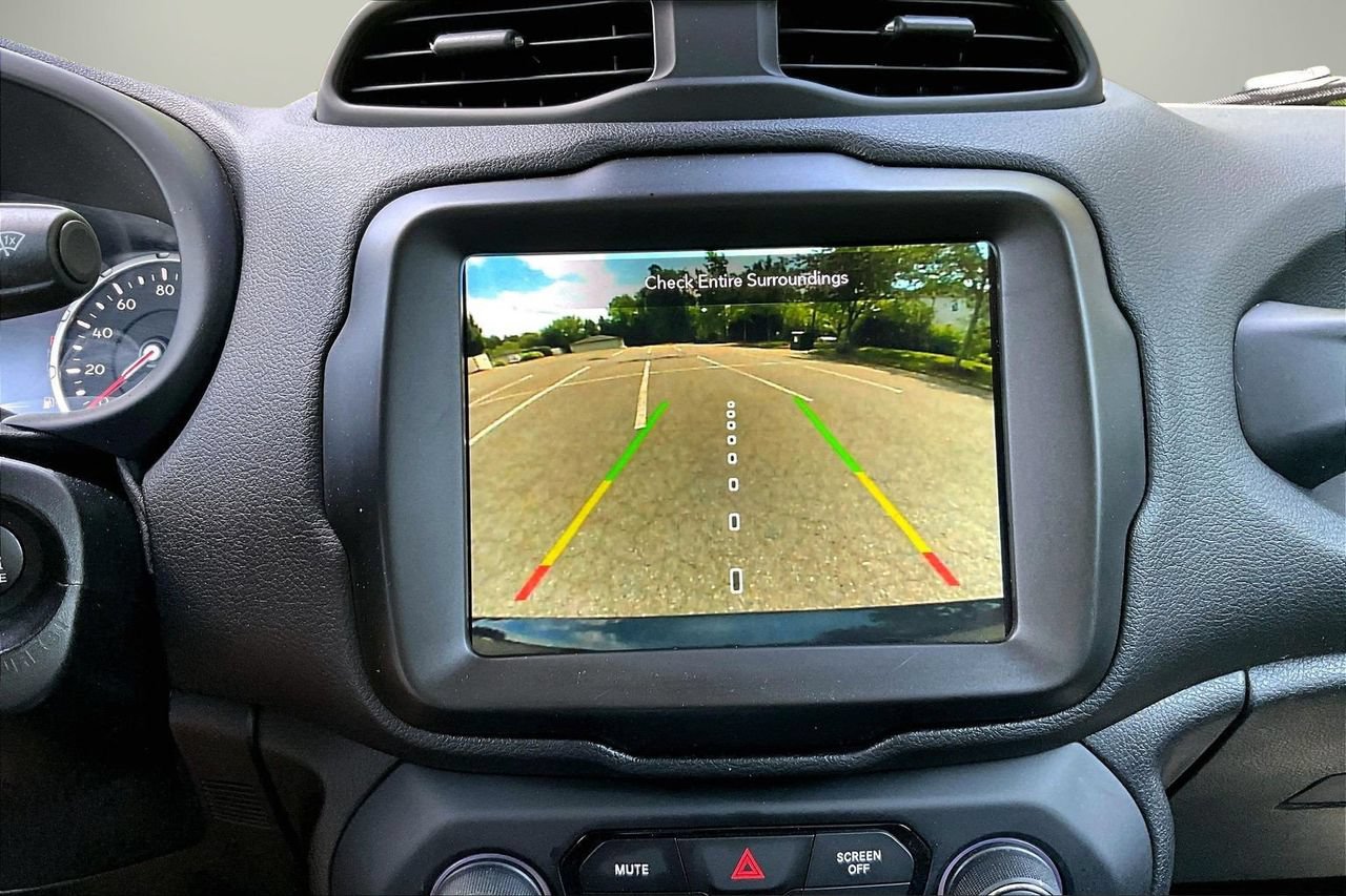 Certified 2022 Jeep Renegade Latitude AWD/4WD image 14