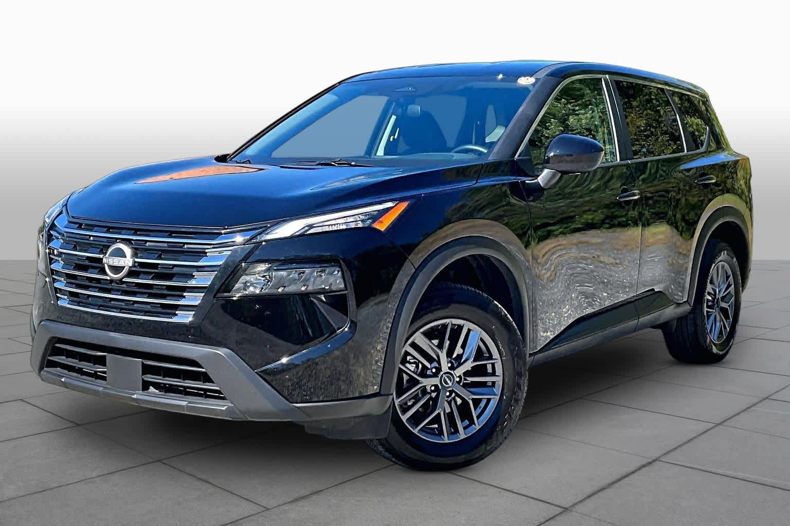Used 2026 Nissan Rogue SV AWD/4WD image 1