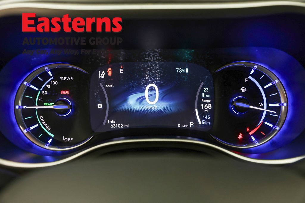Used 2024 Chrysler Pacifica Limited FWD image 18