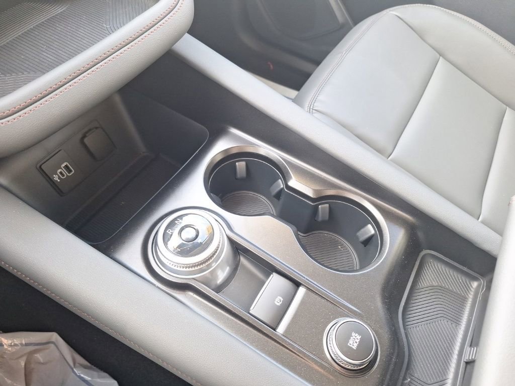 New 2026 Ford Explorer Active w/ Active Comfort Package image 30