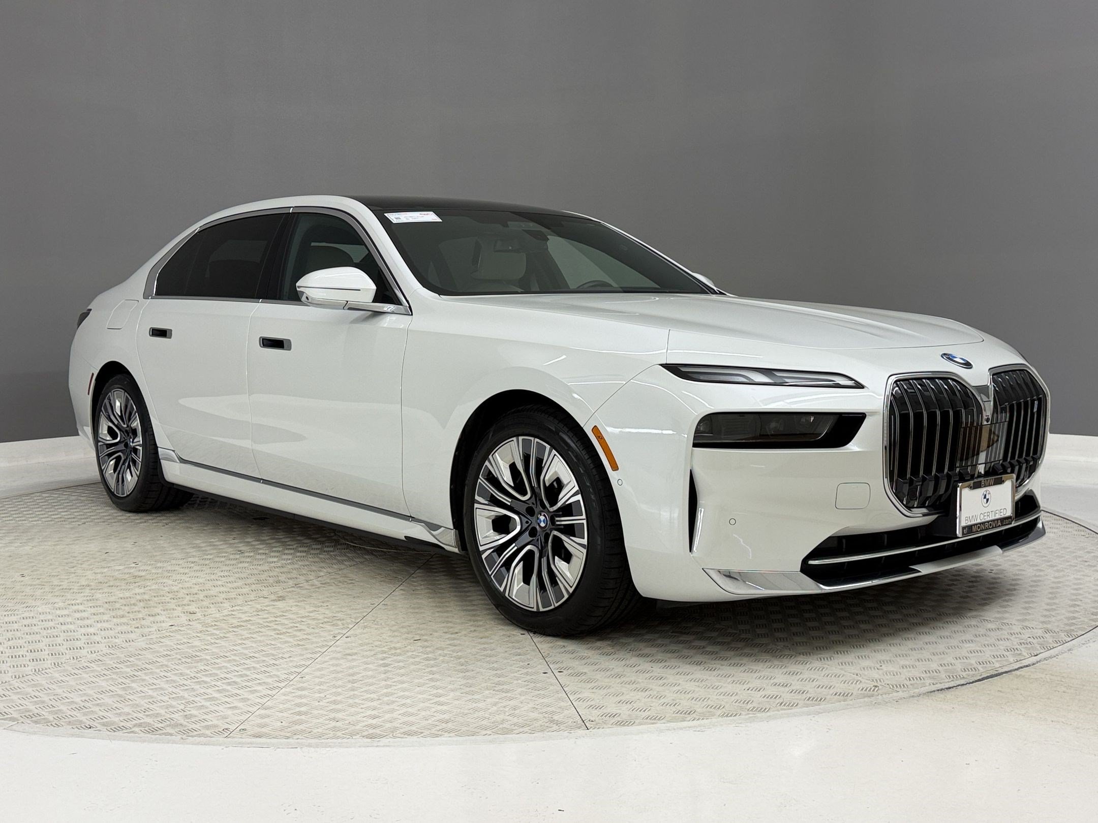 Certified 2023 BMW i7 xDrive60 AWD/4WD image 7