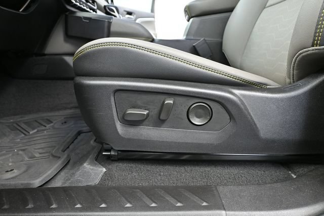 Used 2026 Chevrolet Colorado ZR2 w/ Technology Package AWD/4WD image 20