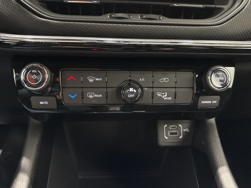 New 2026 Jeep Compass Latitude image 28