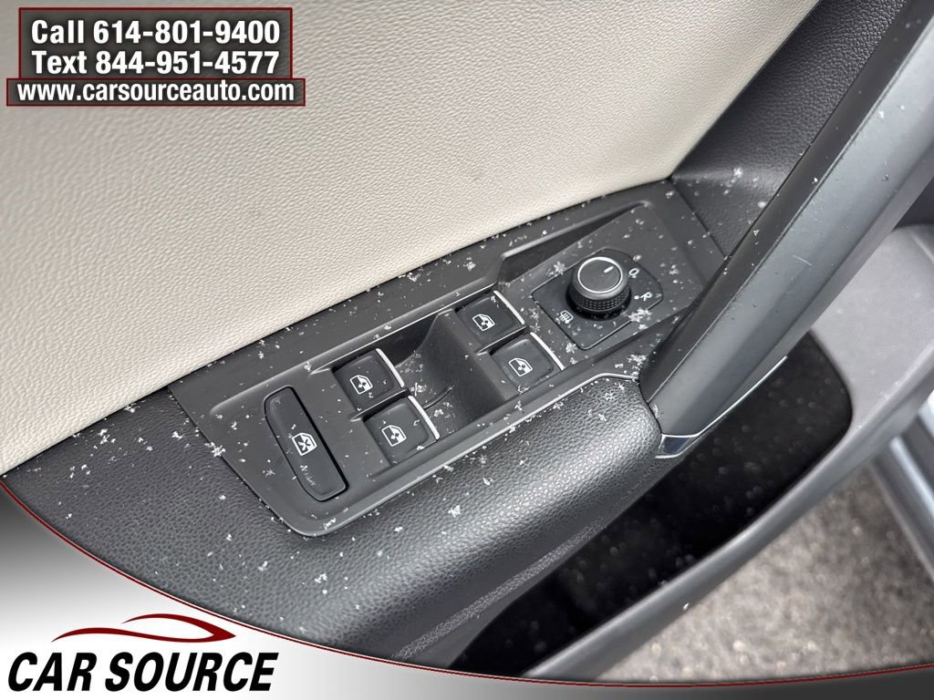 Used 2020 Volkswagen Tiguan SE R-Line image 22