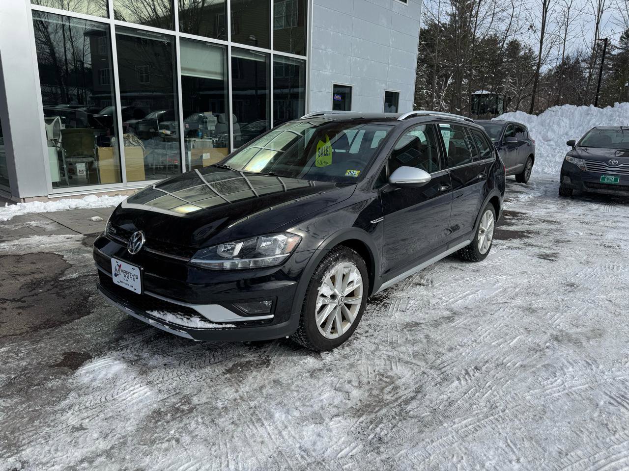 Used 2019 Volkswagen Golf Alltrack S AWD/4WD image 1