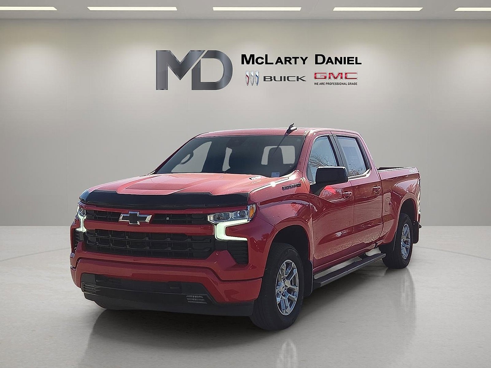 Used 2022 Chevrolet Silverado 1500 RST image 2