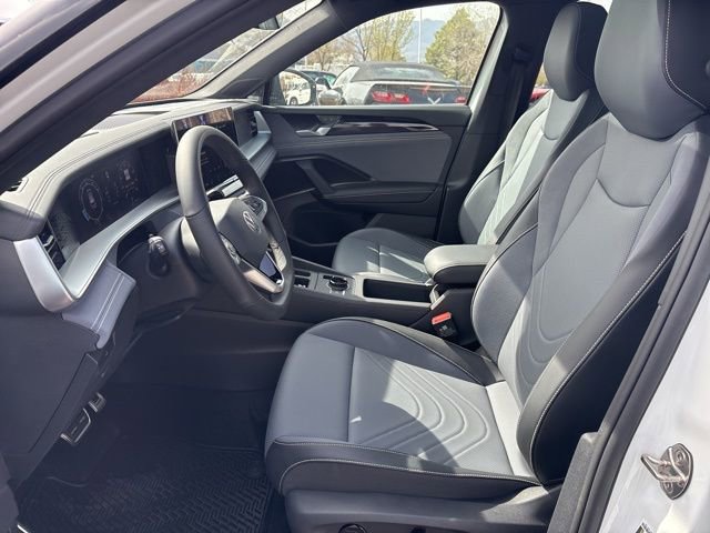 New 2026 Volkswagen Tiguan SE R-Line AWD/4WD image 7