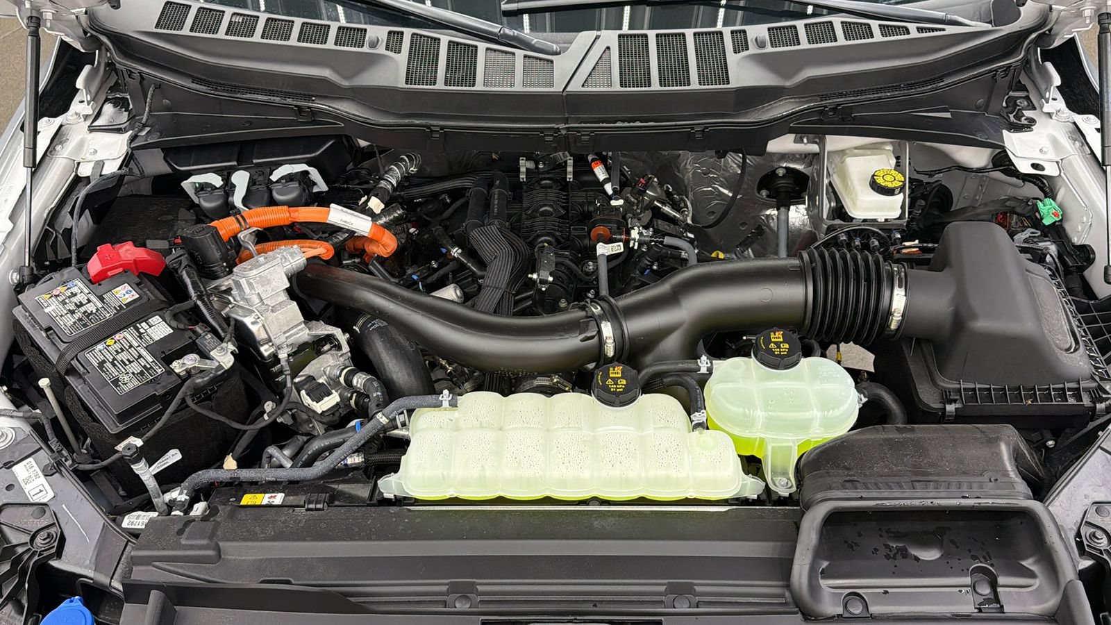 Used 2026 Ford F150 Lariat AWD/4WD image 16