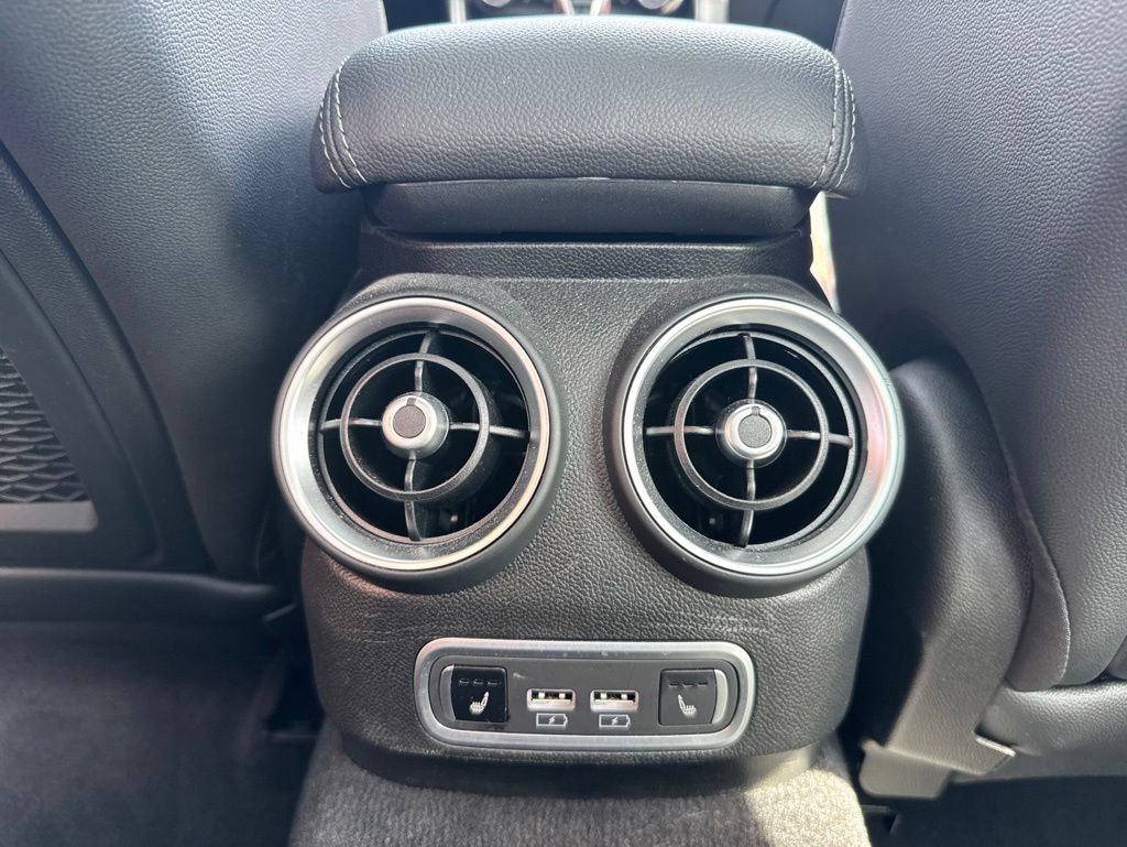 Used 2024 Alfa Romeo Giulia AWD image 47