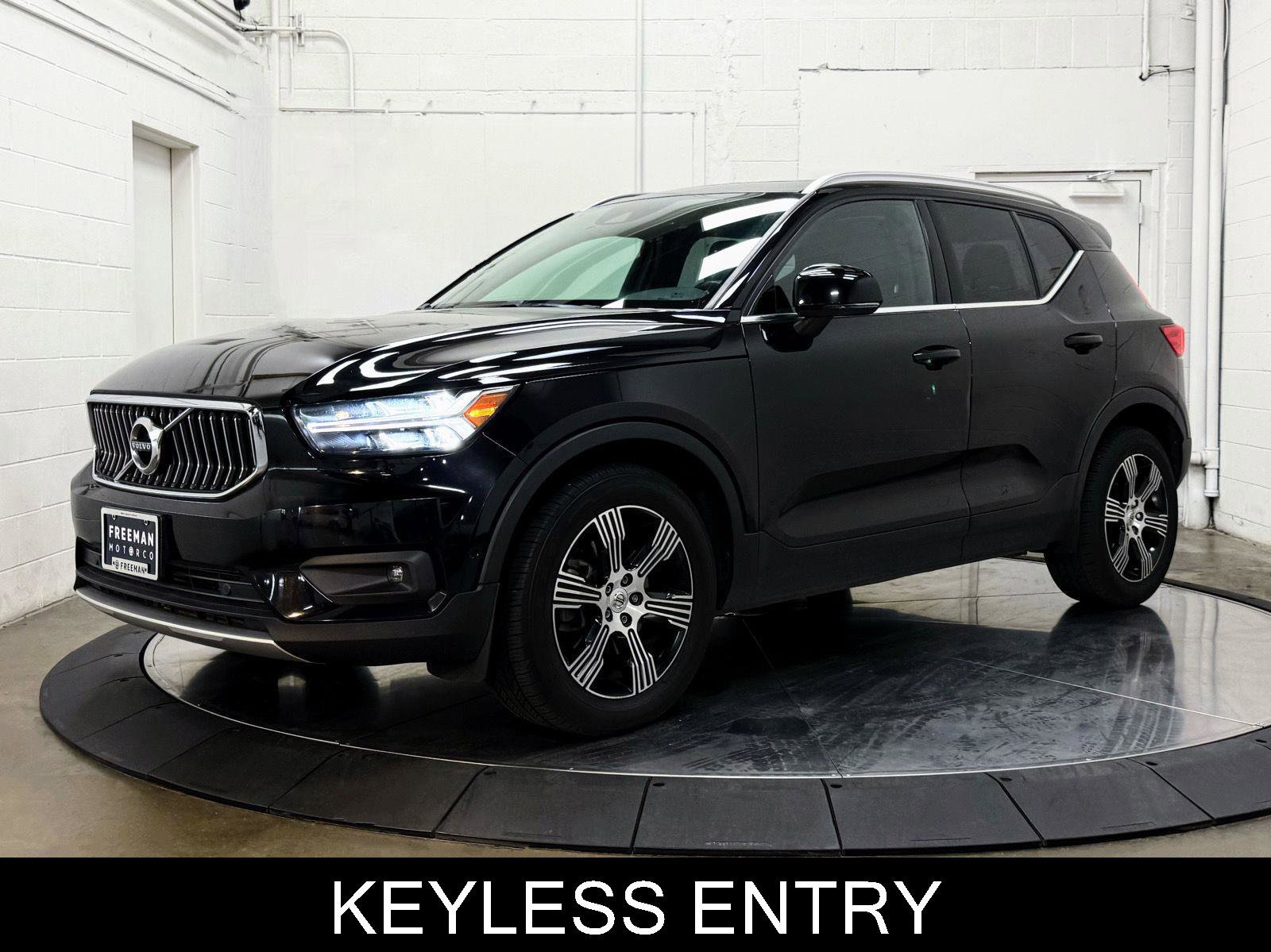 Used 2019 Volvo XC40 T5 Inscription image 4