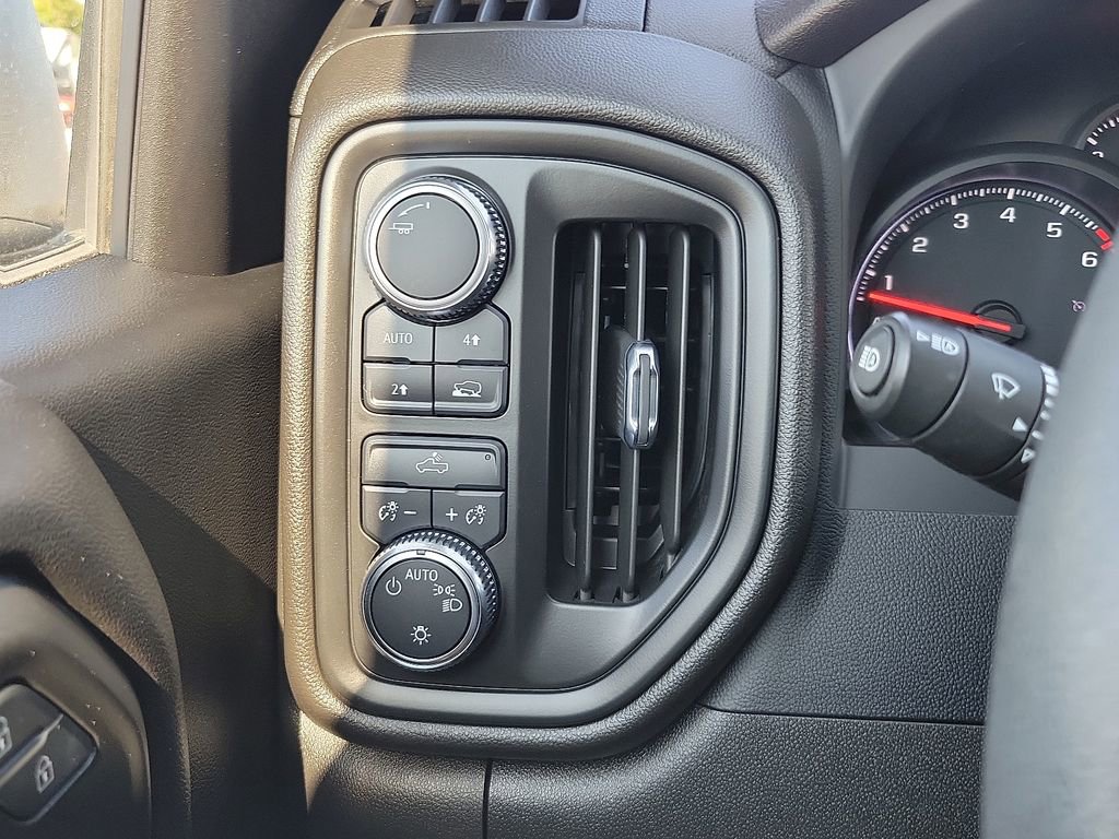 Used 2023 GMC Sierra 1500 Pro w/ Graphite Edition image 14