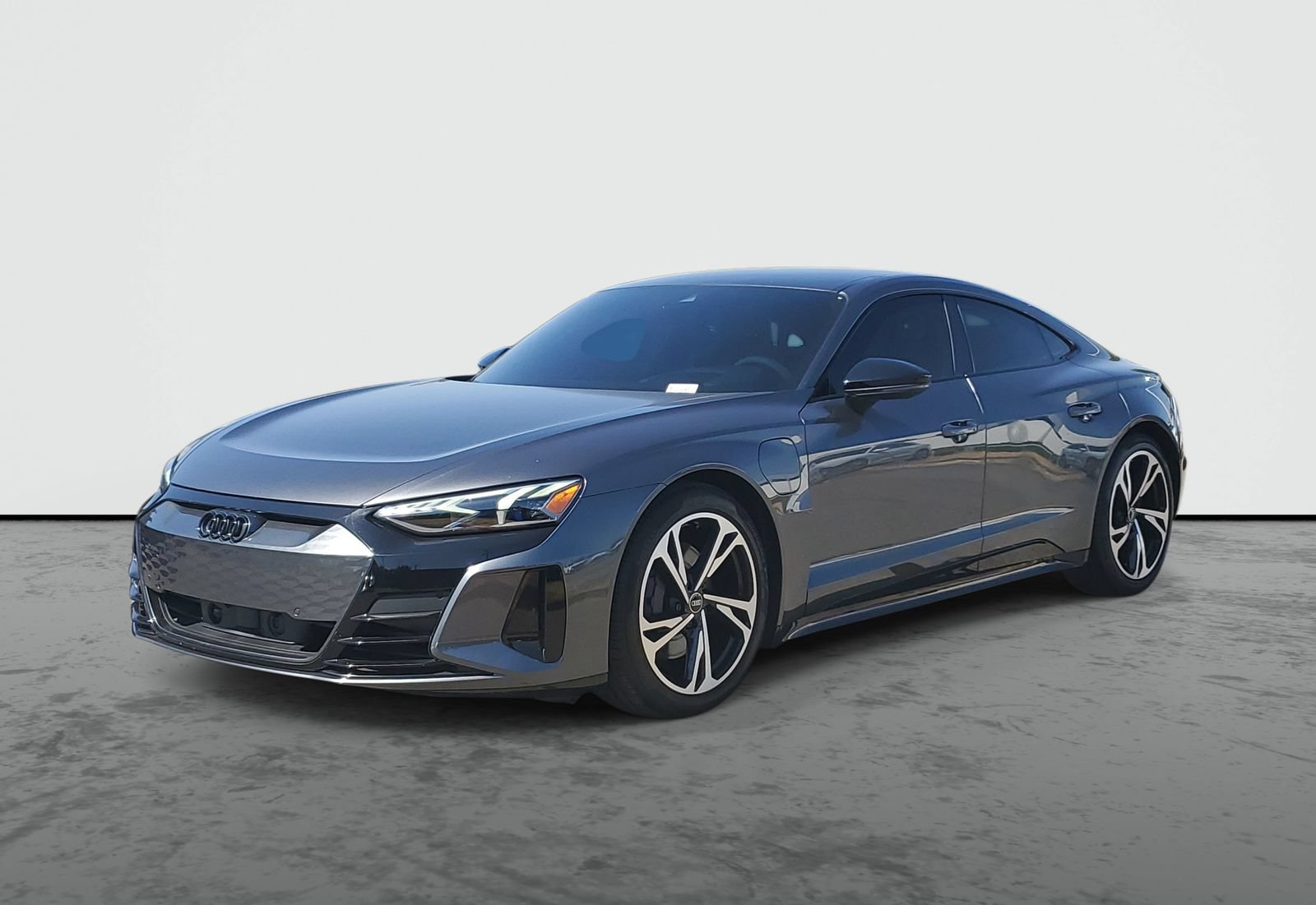 Used 2023 Audi e-tron GT Premium Plus w/ Performance Package AWD/4WD image 2