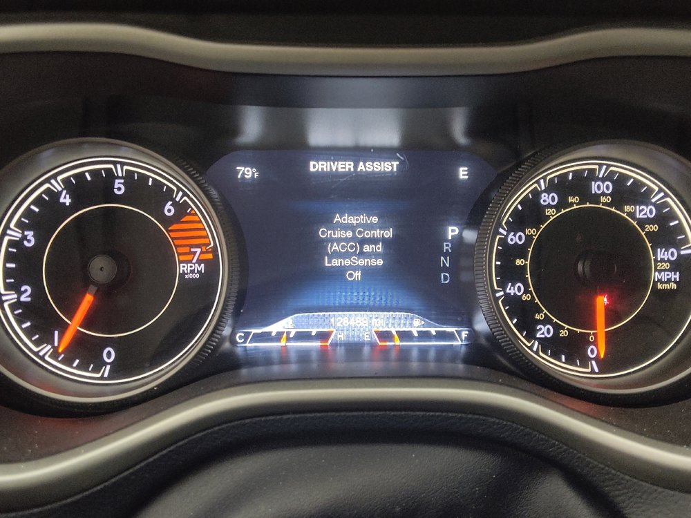 Used 2017 Jeep Cherokee Limited w/ Technology Group image 23