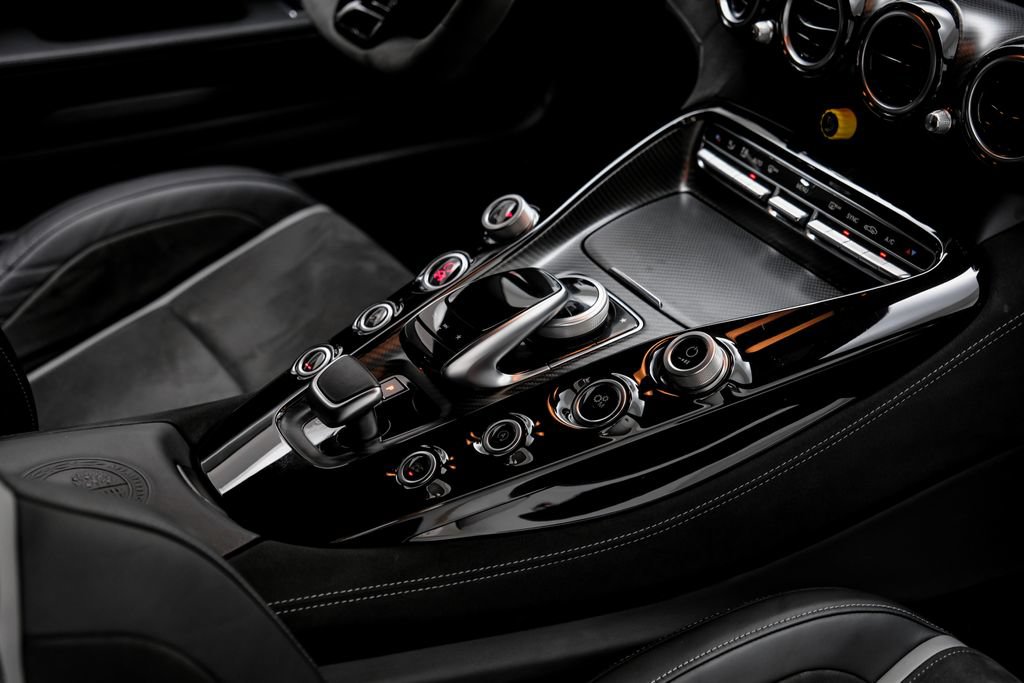 Used 2018 Mercedes-Benz AMG GT R image 24