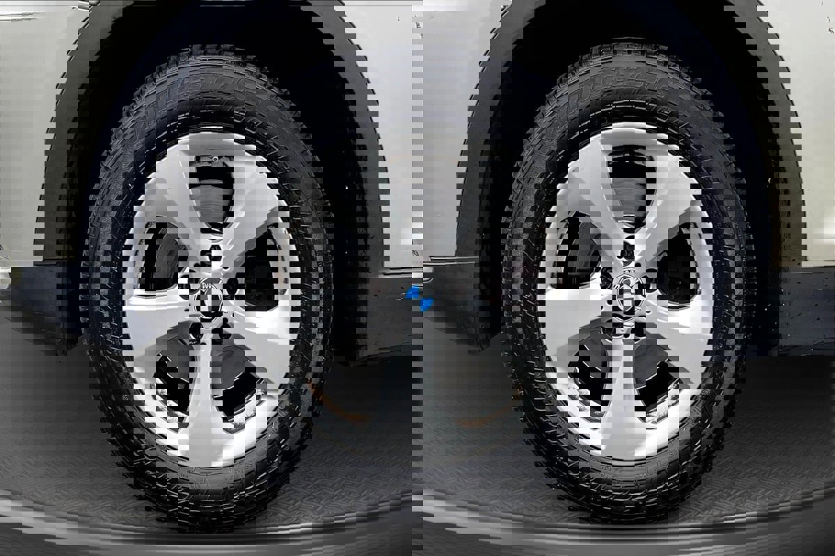 Used 2011 BMW X3 xDrive28i image 9