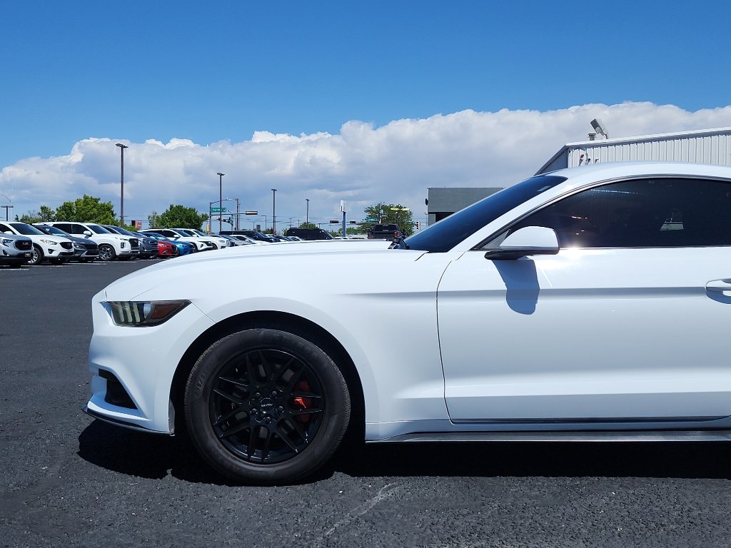 Used 2015 Ford Mustang Coupe RWD image 10