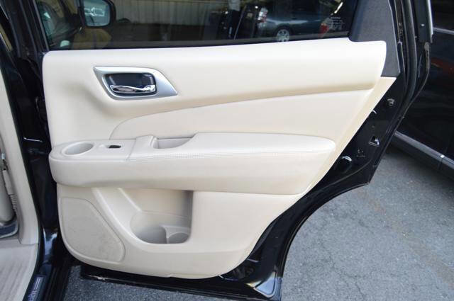 Used 2014 Nissan Pathfinder SL w/ SL Tech Package image 59