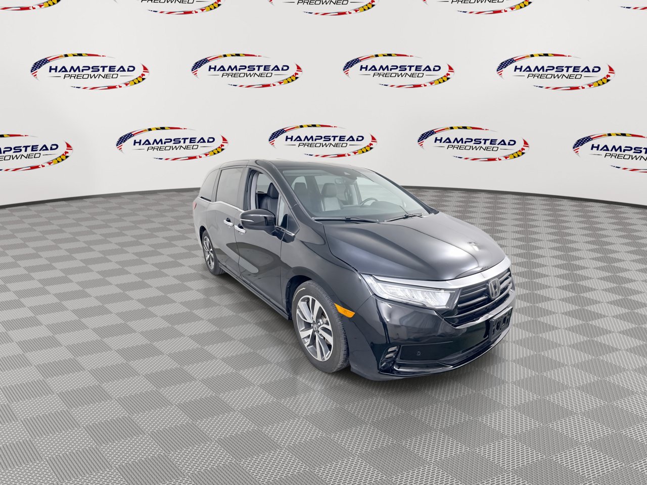 Used 2023 Honda Odyssey Touring image 2