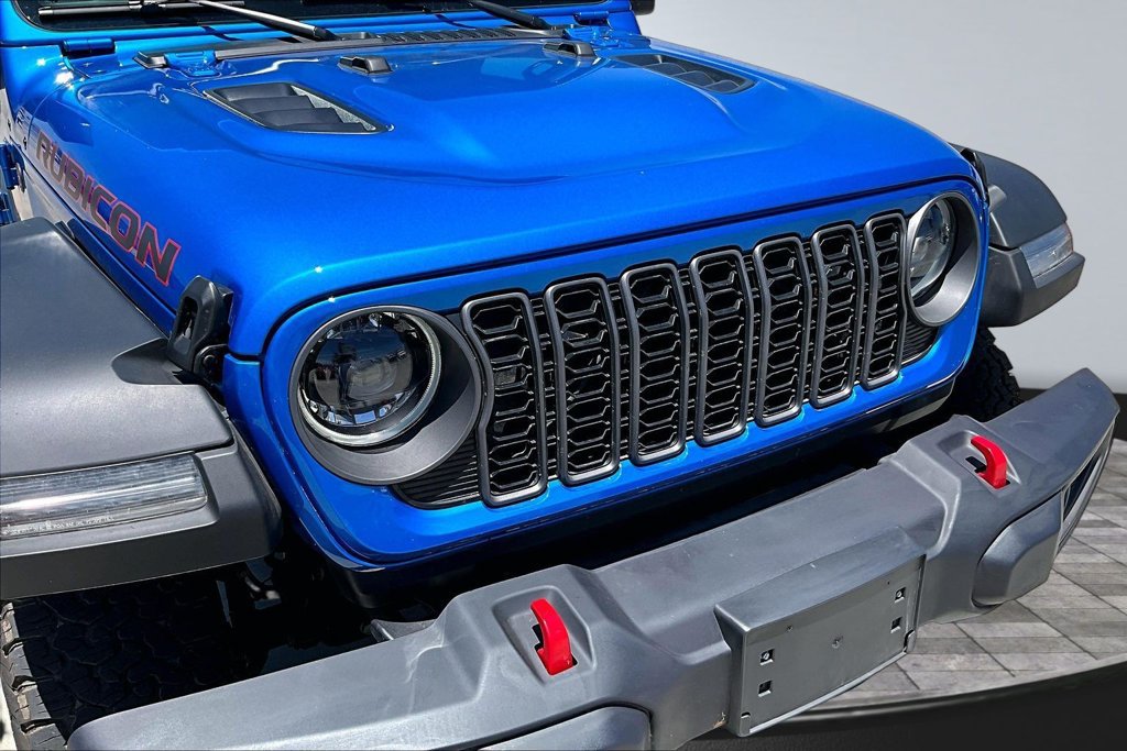 Certified 2025 Jeep Wrangler Unlimited Rubicon w/ Convenience Group AWD/4WD image 29