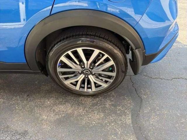 Used 2023 Nissan Kicks SV FWD image 13