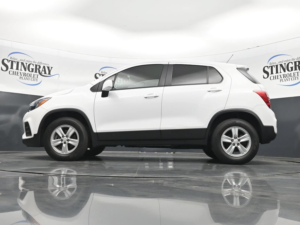Used 2022 Chevrolet Trax LS w/ Tint and Cruise Package AWD/4WD image 29