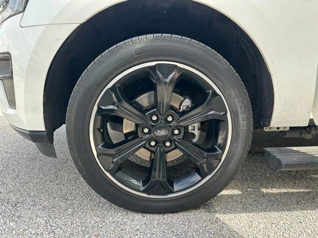 Used 2023 Ford Expedition Max Limited image 35